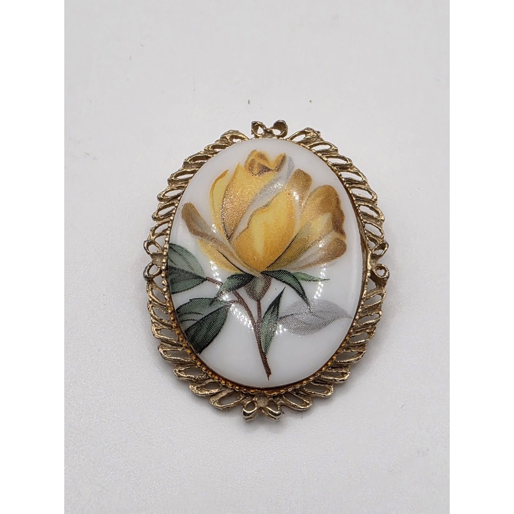 Vintage 1960s Brooch Pin Estate Jewelry Gold Tone Oval w Yellow Rose Transfer